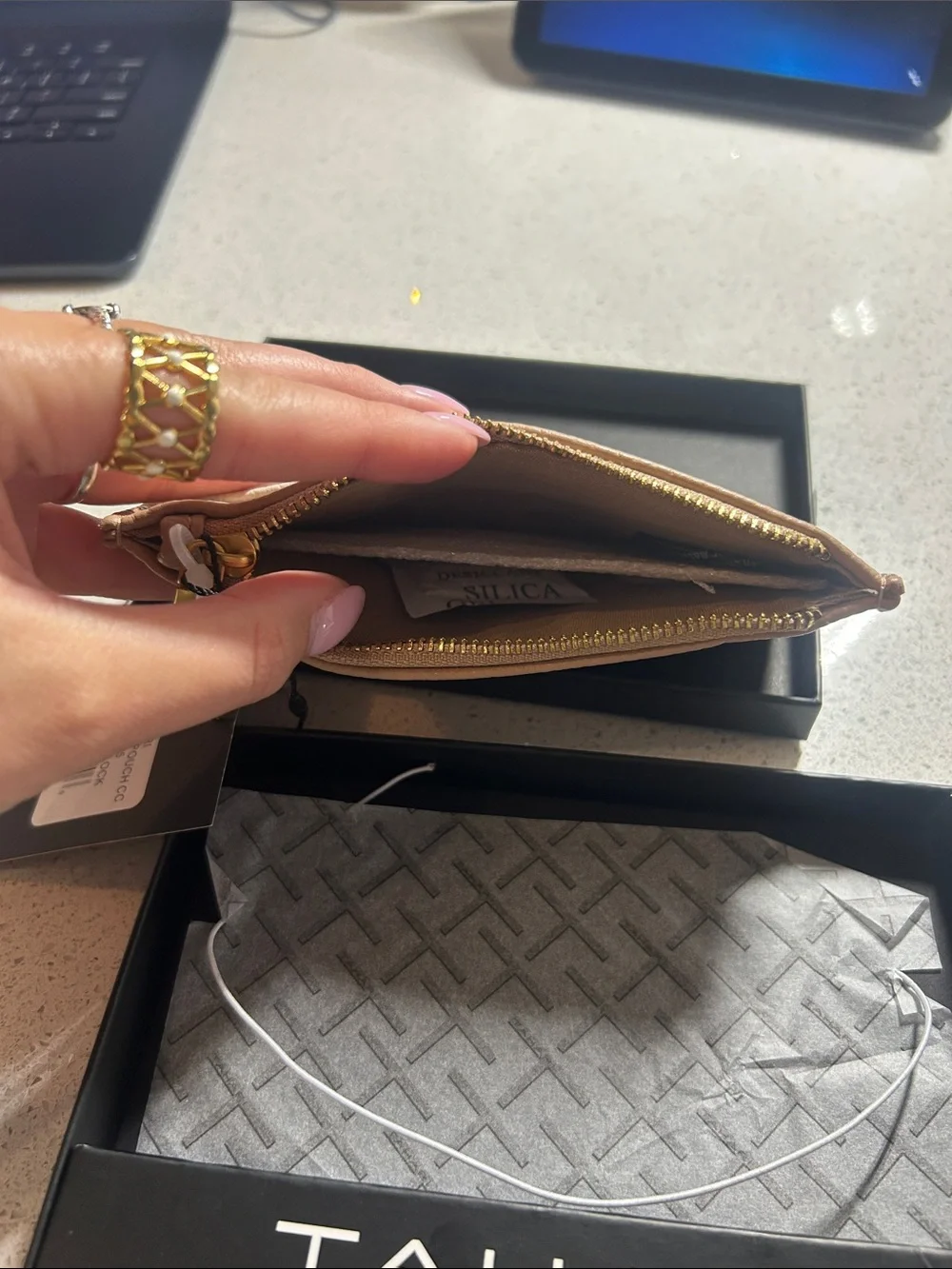 Tahari Cream and Tan Zip Card Case with Gold Accent